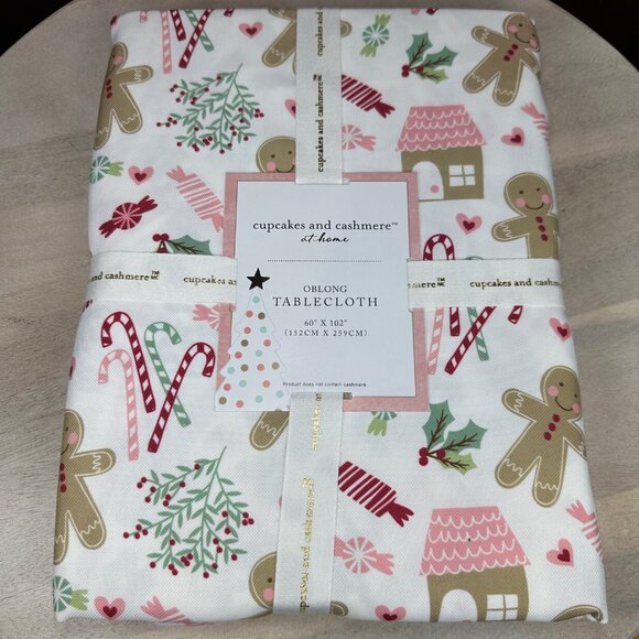 NEW Cupcakes and Cashmere Christmas Gingerbread Tablecloth 60”x 102” Oblong - Picture 6 of 7